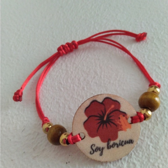 Pulsera "Soy Boricua" con Flor de Maga 🌺 - Picture 1 of 5